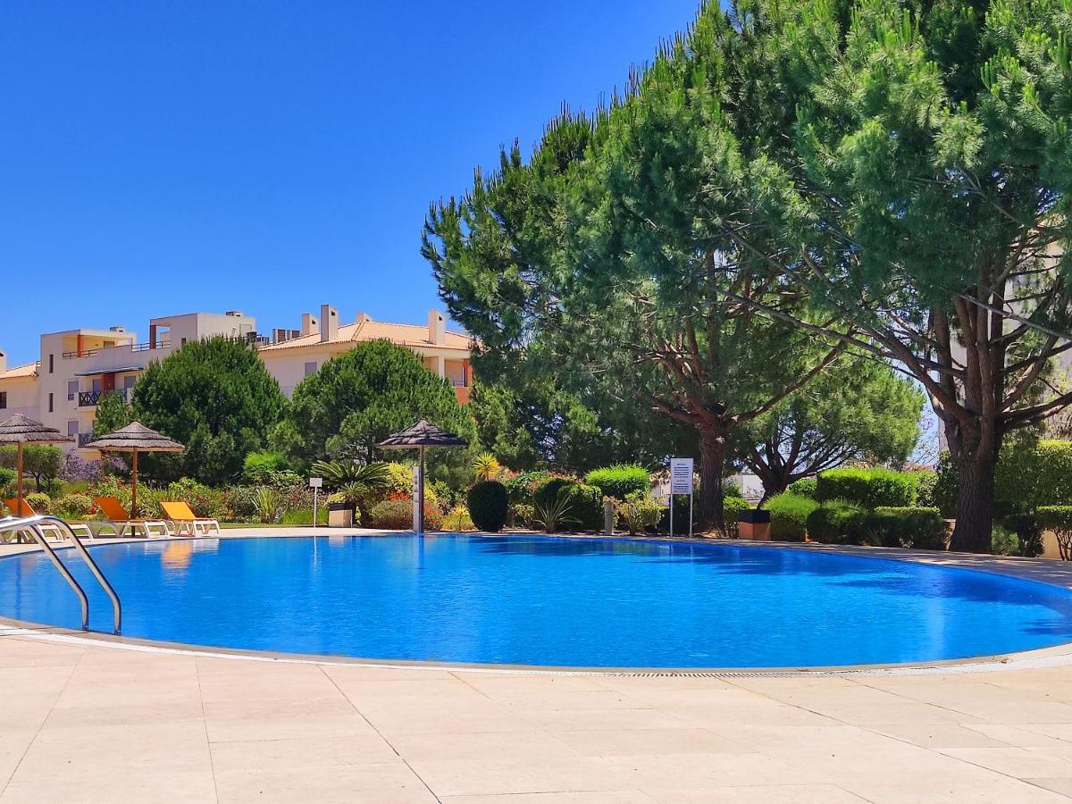 Fabulous Sunny Pool&Garden Condo By Becherish Albufeira Ngoại thất bức ảnh
